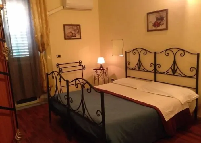 住宿加早餐酒店 Al Duomo 雷焦卡拉布里亚